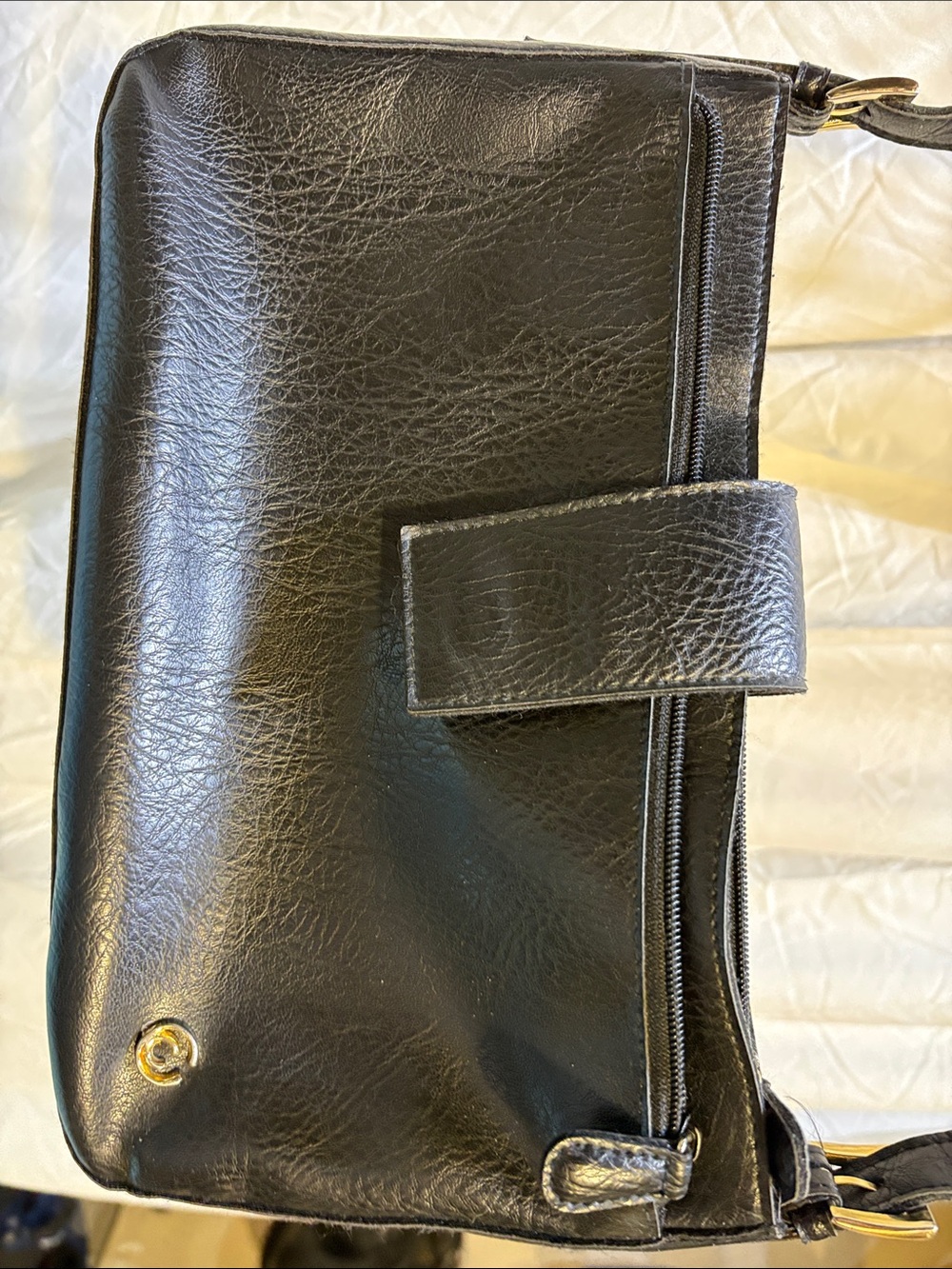 Black Leather Shoulder Bag - Unbranded Elegant Everyday Carry - Picture 2 of 4